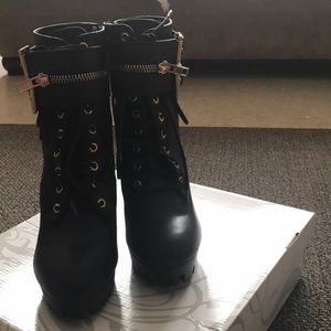 Black heeled boots Size 10